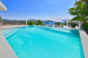 Hotel Luxury 3 Bedroom Villa with Sea Views, Ibiza Villa 1057